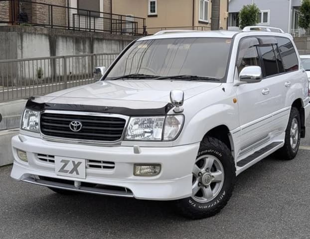 2001 Toyota Land Cruiser JDM car for sale — photo 2 of 18