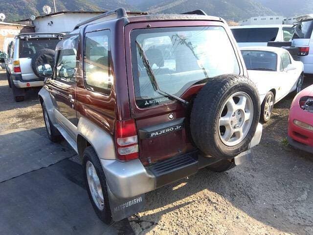 1996 Mitsubishi Pajero JDM car for sale — photo 5 of 8