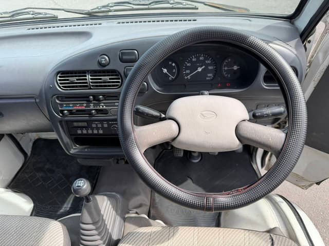 1997 Daihatsu Hijet JDM car for sale — photo 18 of 25