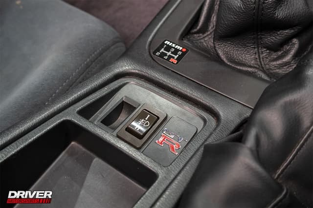 1996 Nissan Skyline JDM car for sale — photo 18 of 25