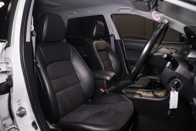 2004 Mazda Atenza JDM car for sale — photo 17 of 20