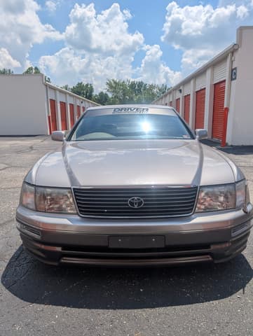1995 Toyota Celsior JDM car for sale — photo 5 of 7