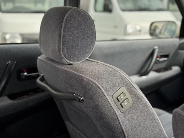 1996 Toyota Crown JDM car for sale — photo 15 of 25