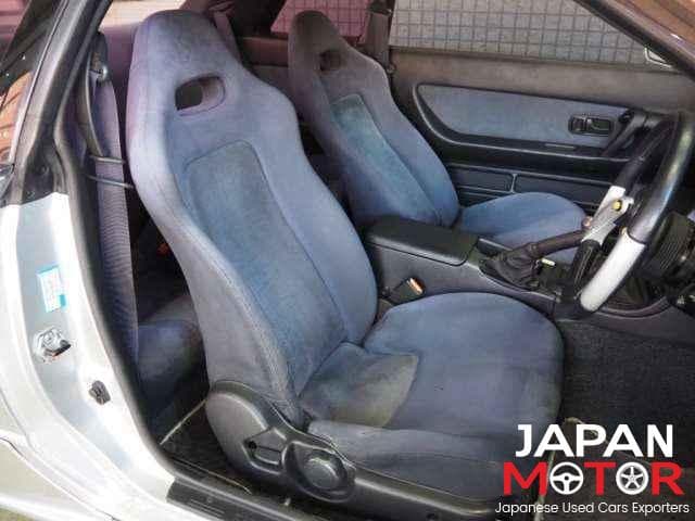 1992 Nissan Skyline JDM car for sale — photo 4 of 25