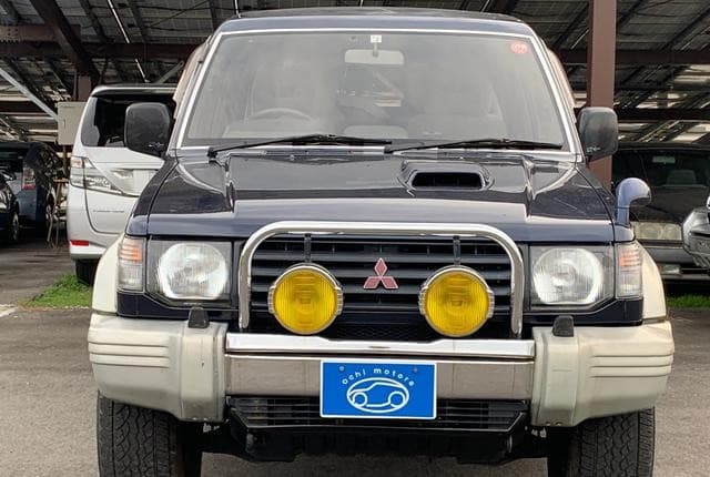 1994 Mitsubishi Pajero JDM car for sale — photo 2 of 9