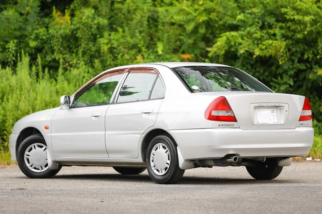 1996 Mitsubishi Mirage JDM car for sale — photo 7 of 25