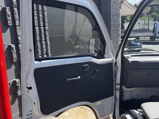 1998 Daihatsu Hijet JDM car for sale — photo 17 of 25