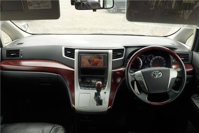 2008 Toyota Alphard JDM car for sale — photo 3 of 10