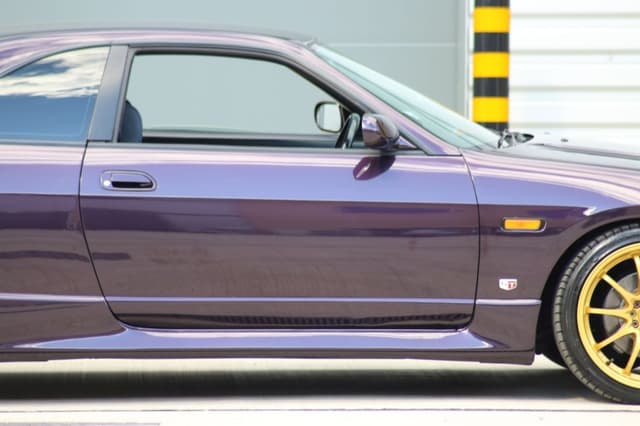 1998 Nissan Skyline JDM car for sale — photo 21 of 25