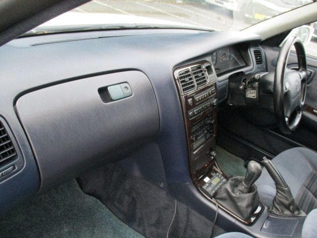 1995 Toyota Mark II JDM car for sale — photo 11 of 20