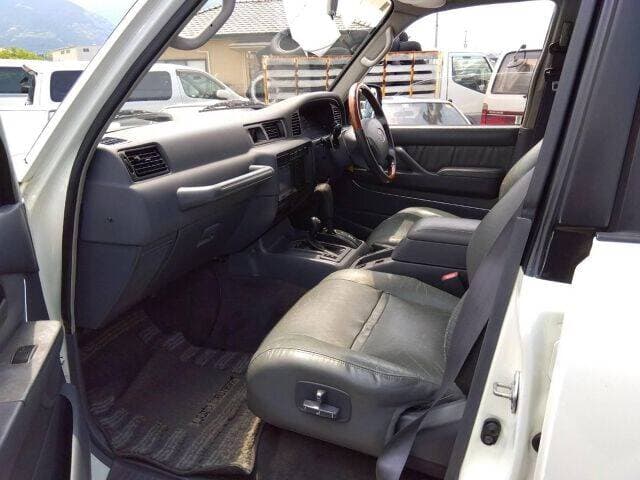 1996 Toyota Land Cruiser JDM car for sale — photo 4 of 8