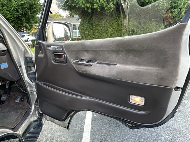 1996 Toyota HiAce JDM car for sale — photo 9 of 19