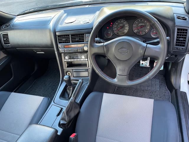 1998 Nissan Skyline JDM car for sale — photo 19 of 25