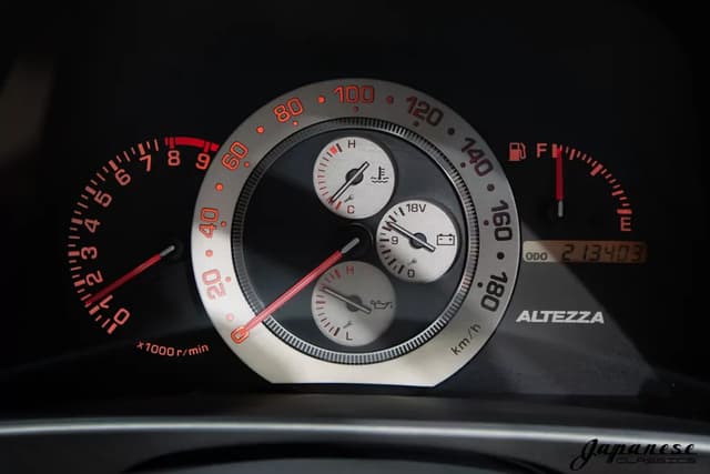 2000 Toyota Altezza JDM car for sale — photo 13 of 25