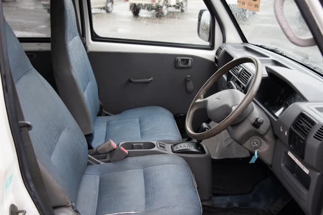 2000 Mitsubishi Minicab JDM car for sale — photo 10 of 15
