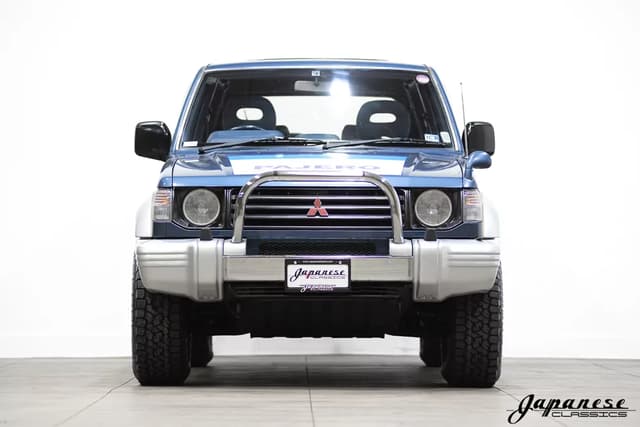 1992 Mitsubishi Pajero JDM car for sale — photo 2 of 25