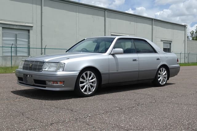 1999 Toyota Crown JDM car for sale — photo 11 of 19