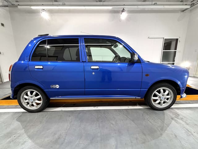 2001 Daihatsu Mira JDM car for sale — photo 6 of 25