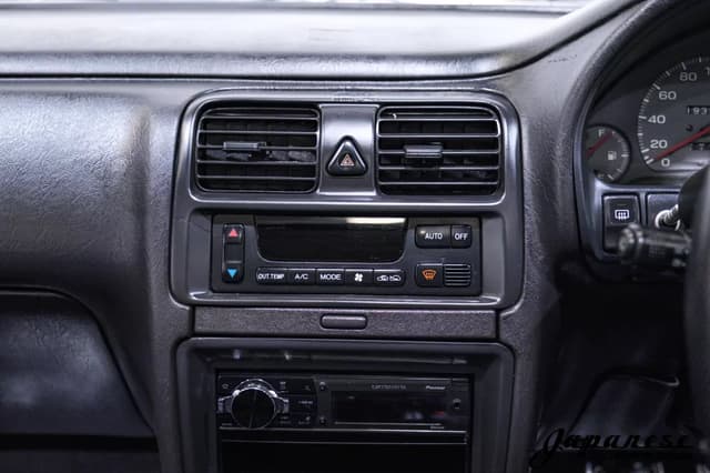 1996 Subaru Legacy JDM car for sale — photo 11 of 25