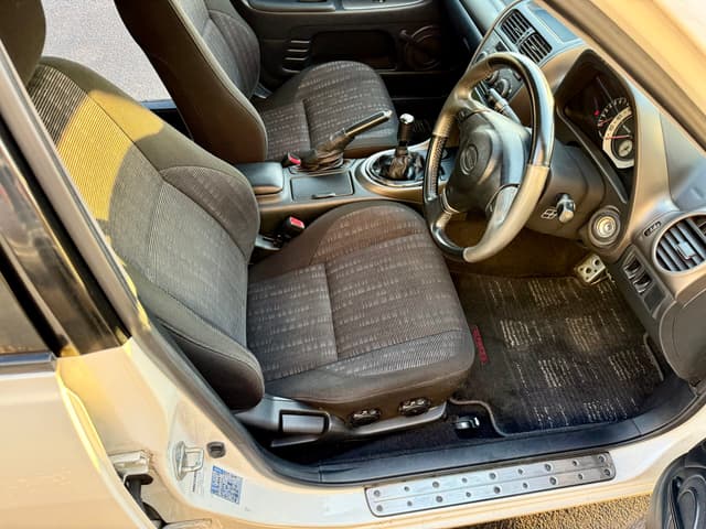 2000 Toyota Altezza JDM car for sale — photo 18 of 25