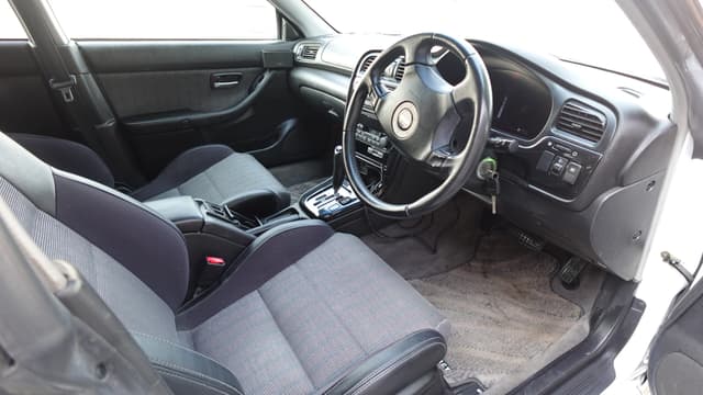 2000 Subaru Legacy JDM car for sale — photo 8 of 15