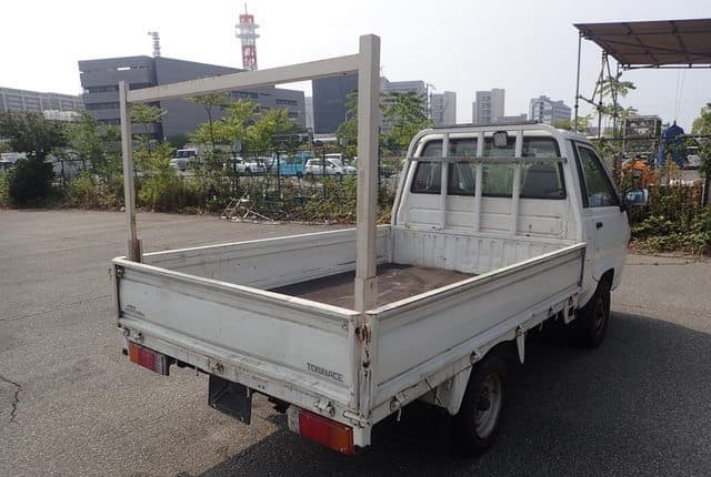 2005 Toyota Townace JDM car for sale — photo 5 of 25