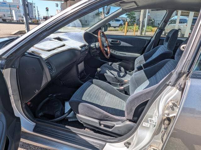 1998 Honda Integra JDM car for sale — photo 18 of 20