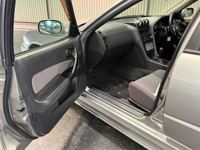 2000 Nissan Skyline JDM car for sale — photo 18 of 25