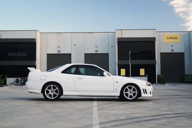 1998 Nissan Skyline JDM car for sale — photo 11 of 25