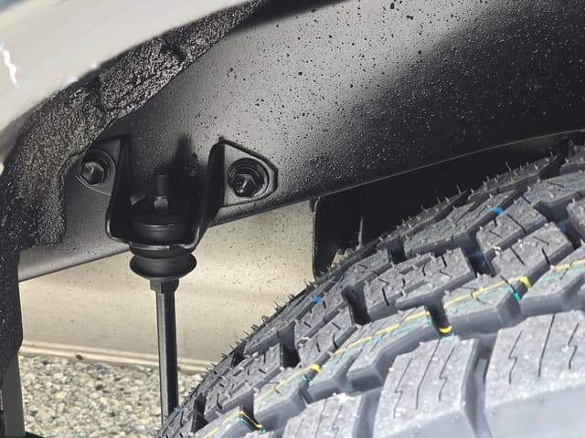 1995 Toyota Hilux Surf JDM car for sale — photo 9 of 20