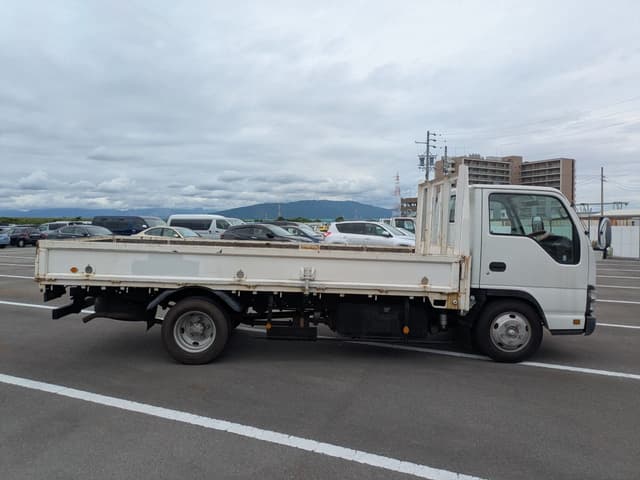 2006 Isuzu Elf JDM car for sale — photo 6 of 25