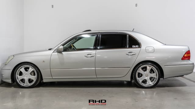 2001 Toyota Celsior JDM car for sale — photo 4 of 25