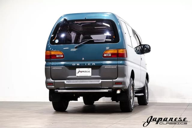1994 Mitsubishi Delica JDM car for sale — photo 6 of 25