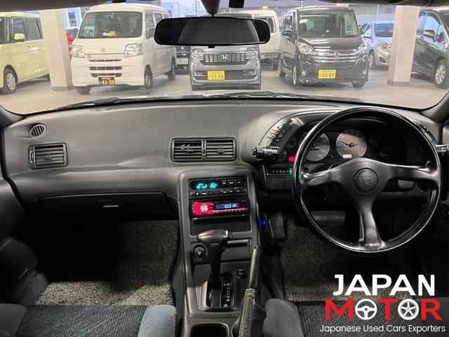 1993 Nissan Skyline JDM car for sale — photo 6 of 10