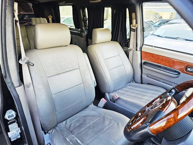 1997 Honda Stepwagon JDM car for sale — photo 12 of 25