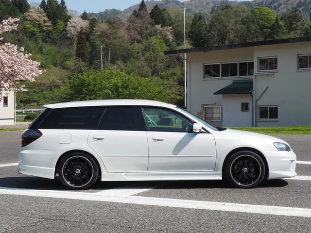 2005 Subaru Legacy JDM car for sale — photo 11 of 25