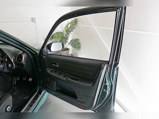 1999 Toyota Altezza JDM car for sale — photo 20 of 25
