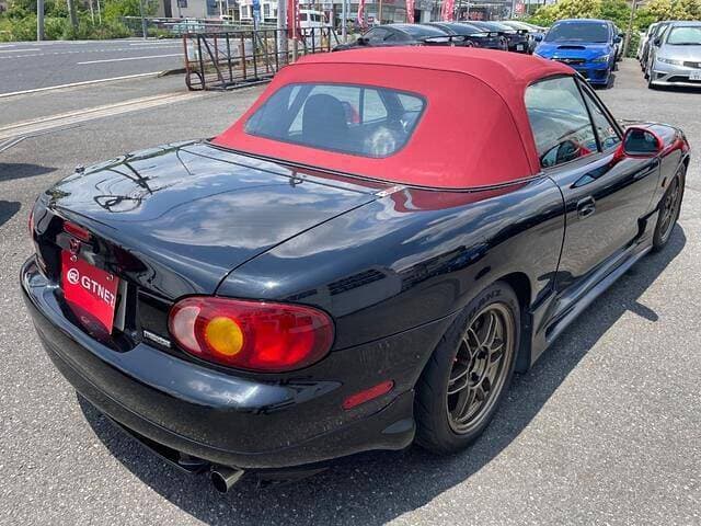 1998 Mazda Roadster (Eunos Roadster / MX-5) JDM car for sale — photo 2 of 12