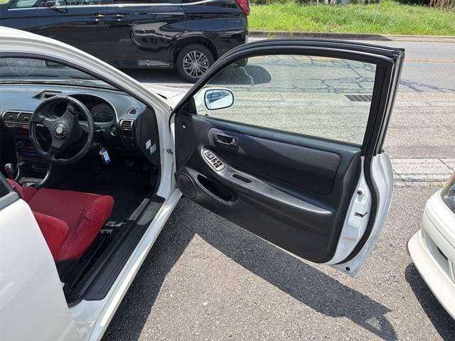 1997 Honda Integra JDM car for sale — photo 15 of 20