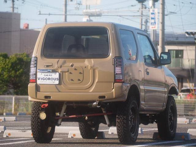 1999 Suzuki Jimny JDM car for sale — photo 4 of 20