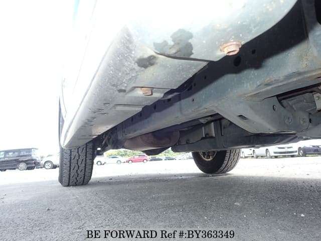2004 Toyota Hilux Surf JDM car for sale — photo 23 of 25