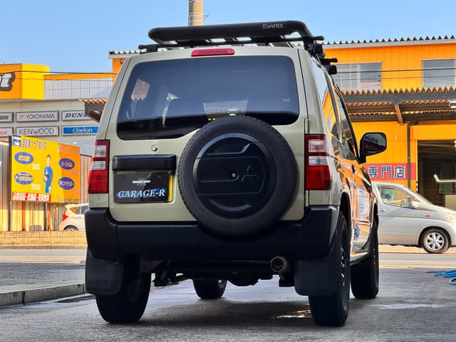2003 Mitsubishi Pajero Mini JDM car for sale — photo 16 of 25