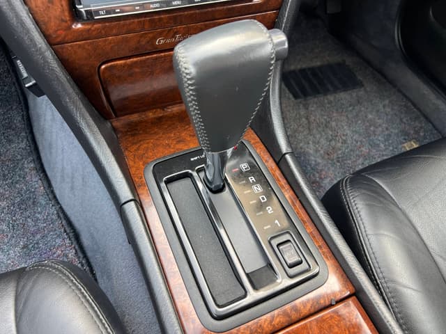 1999 Nissan Cedric JDM car for sale — photo 15 of 20