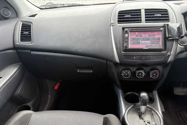 2011 Mitsubishi JDM car for sale — photo 7 of 17