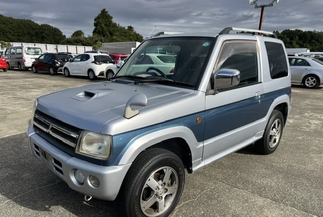 2008 Mitsubishi Pajero Mini JDM car for sale — photo 3 of 25