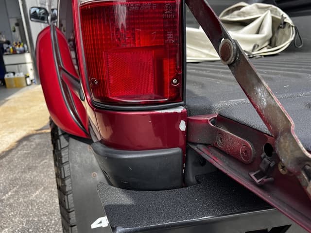 1990 Toyota Hilux JDM car for sale — photo 17 of 25
