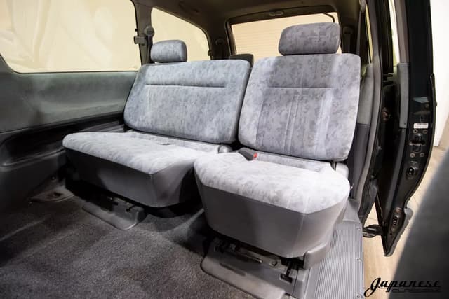 1997 Toyota Estima JDM car for sale — photo 18 of 25