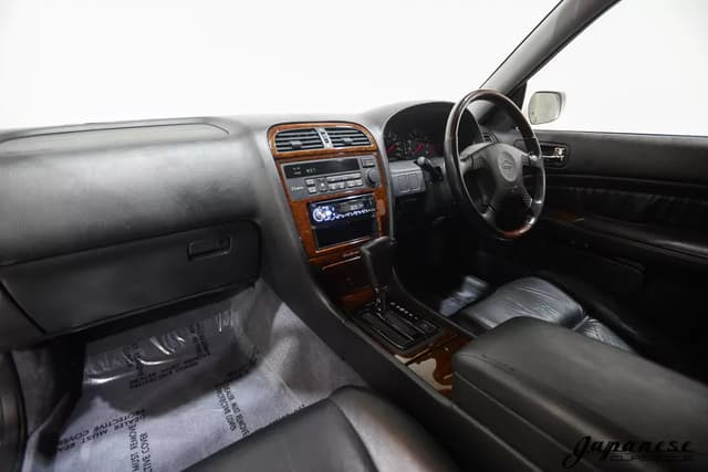 1998 Nissan Cedric JDM car for sale — photo 9 of 25