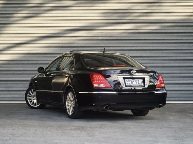 2007 Toyota Crown JDM car for sale — photo 5 of 20