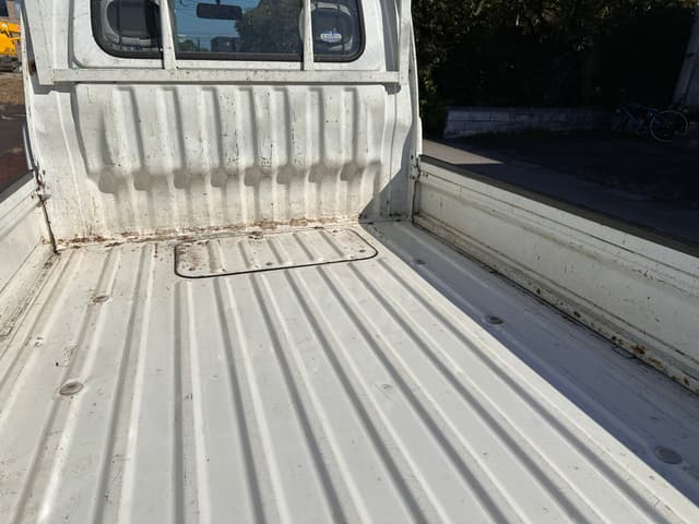 2005 Daihatsu Hijet JDM car for sale — photo 7 of 25